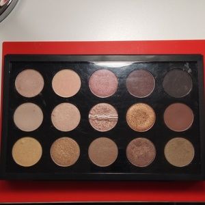 Mac 15 Warm Neutral